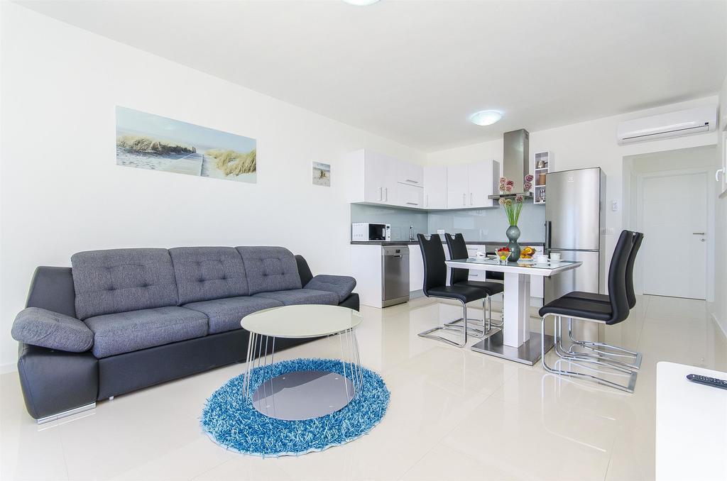Apartments Villa V 维尔 外观 照片