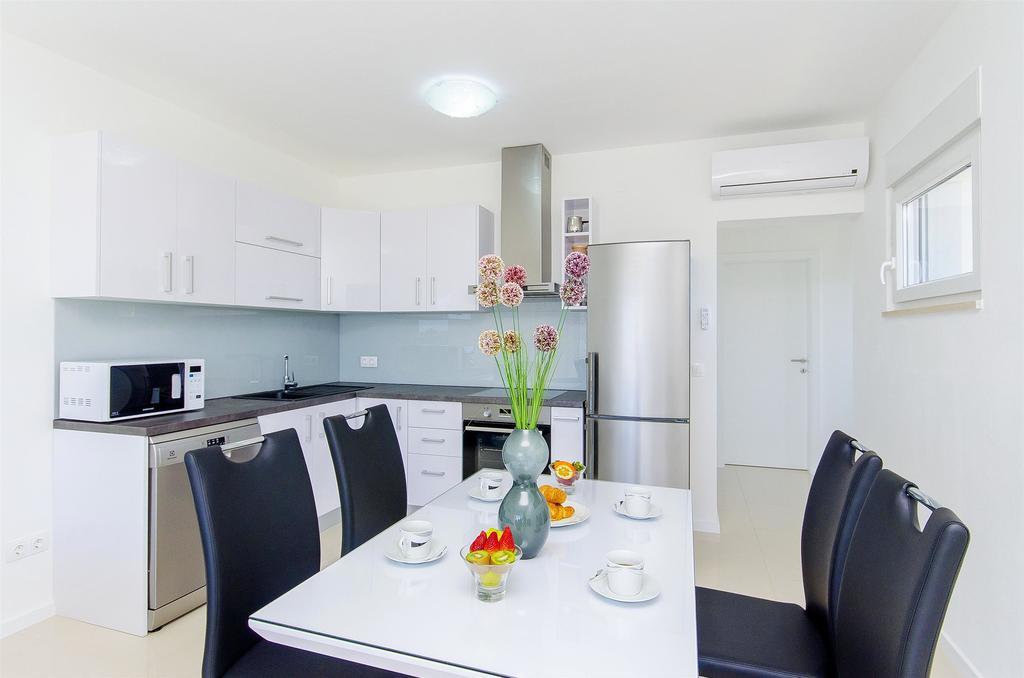 Apartments Villa V 维尔 外观 照片