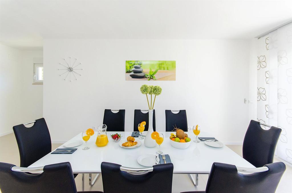 Apartments Villa V 维尔 外观 照片