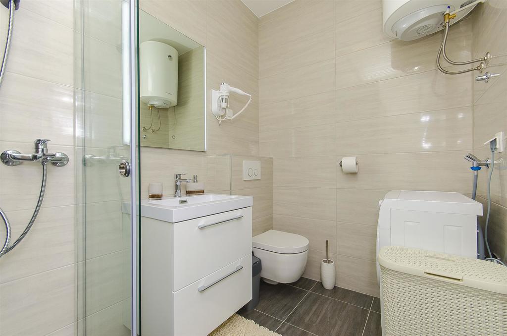 Apartments Villa V 维尔 外观 照片