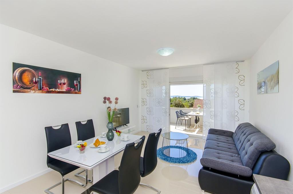 Apartments Villa V 维尔 外观 照片