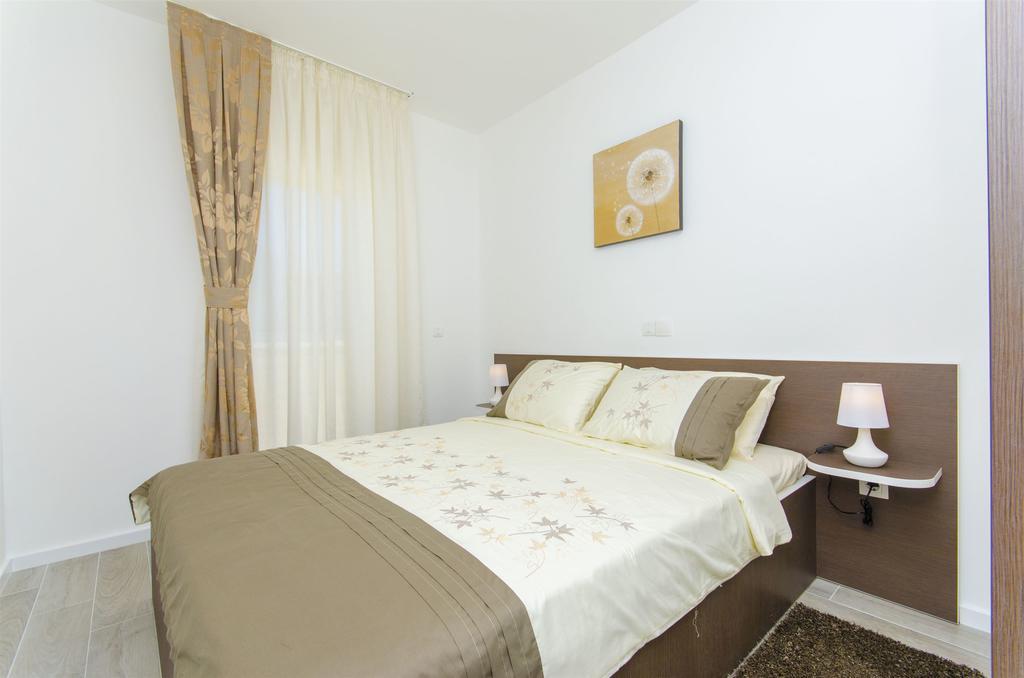 Apartments Villa V 维尔 外观 照片